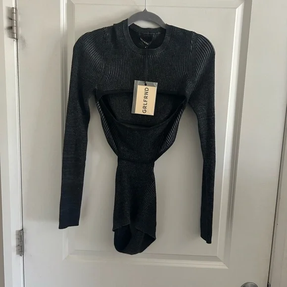 NWT GRLFRND Kasia L/S Bandeau Sweater in Thunder with Black Size medium - Picture 2 of 4